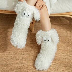 White Faux Fur Animal Slipper Socks – Size 6